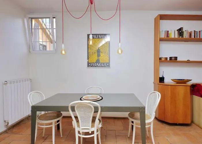 Monserrato2 Apartament