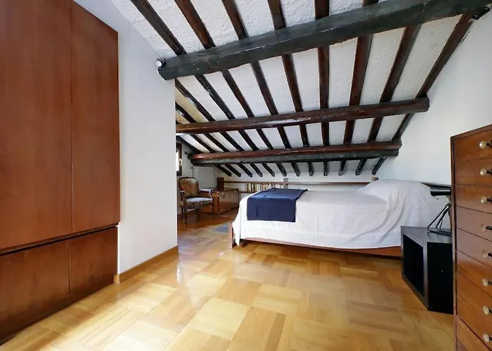 Apartament Monserrato2 *